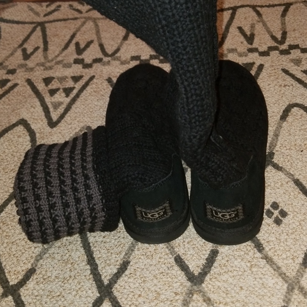Ugg sweater boots